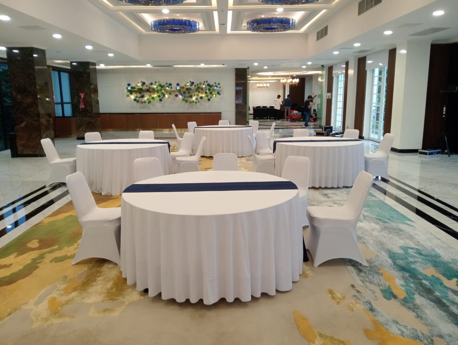 Sewa Meja Bulat Jakarta